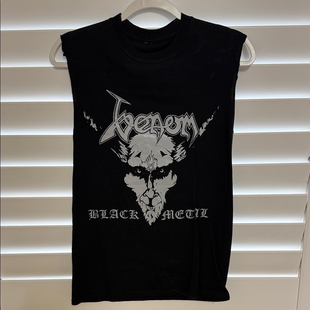 Venom Black Graphic Sleeveless Men Shirt Vintage band tee small 18" across p2p